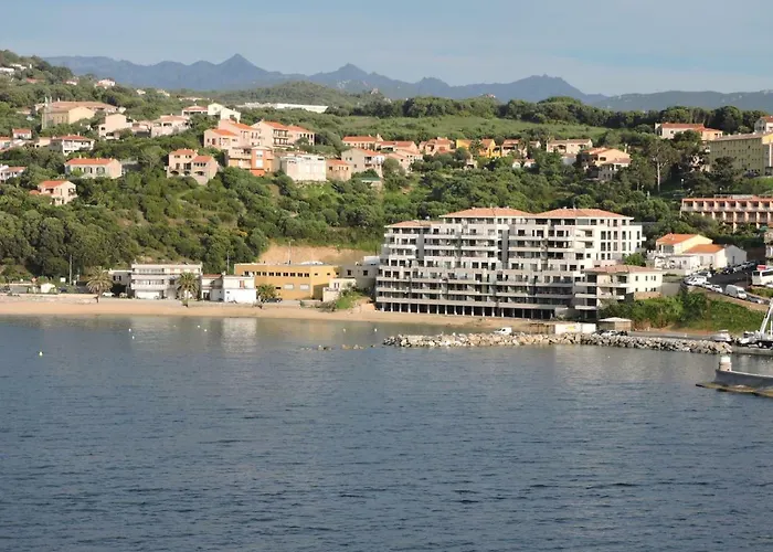 4 Etoiles דירה *